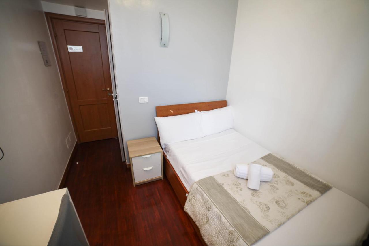 Kaydee Guesthouse Рим Экстерьер фото