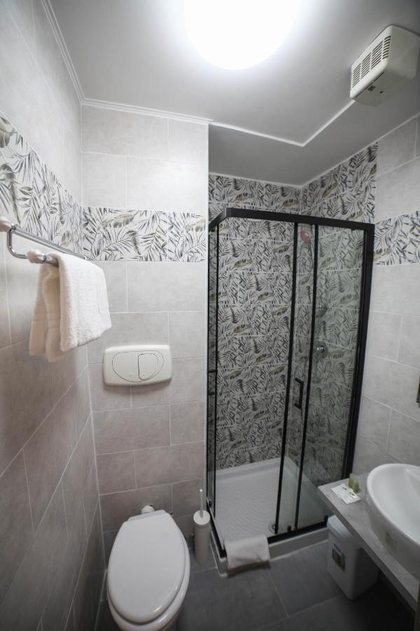 Kaydee Guesthouse Рим Экстерьер фото